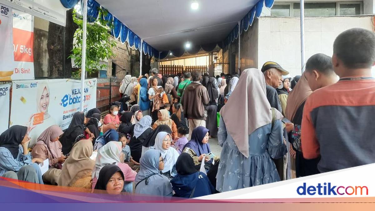 Kantor Pos Bekasi Sudah Salurkan BLT Kesra ke 30 Ribu Penerima