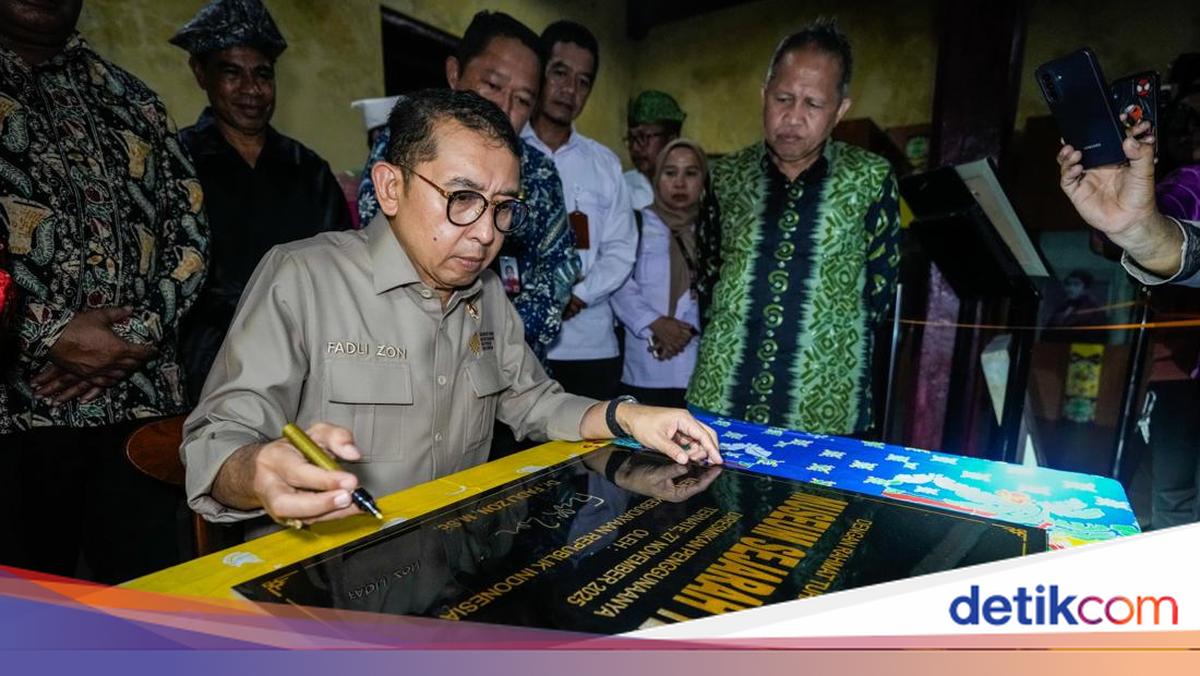 Menbud Resmikan Museum Sejarah Ternate: Literasi Harus Dikembangkan