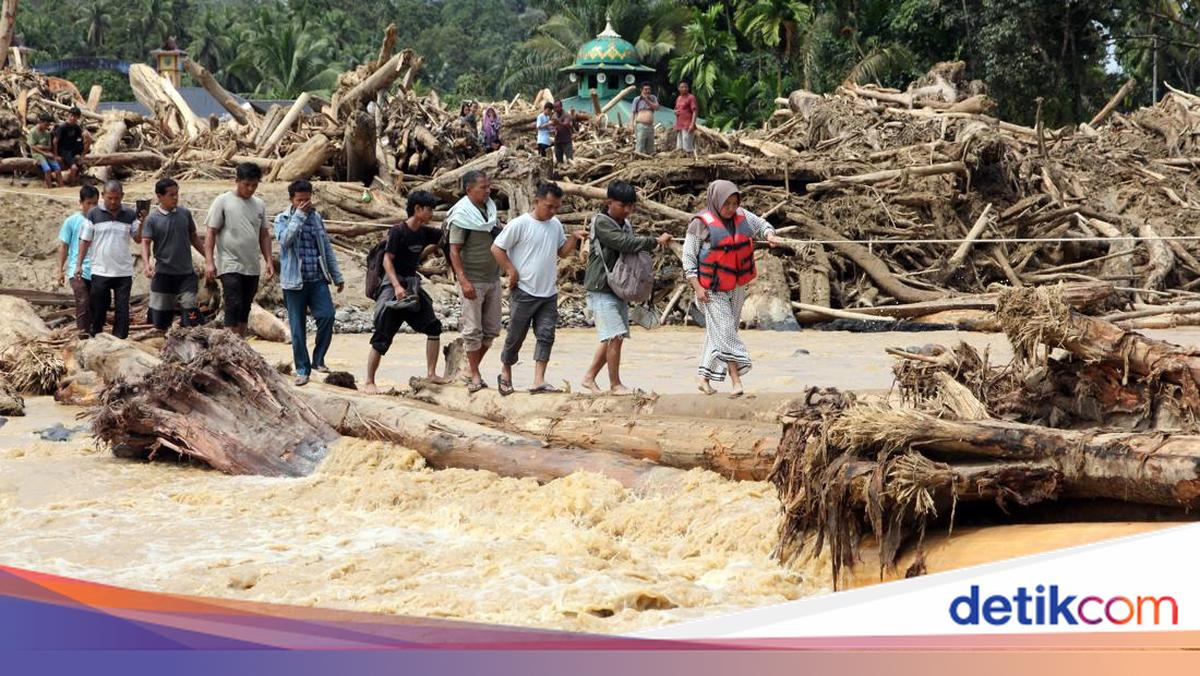 Akses ke Sibolga Masih Putus, Bantuan Difokuskan Lewat Udara dan Laut