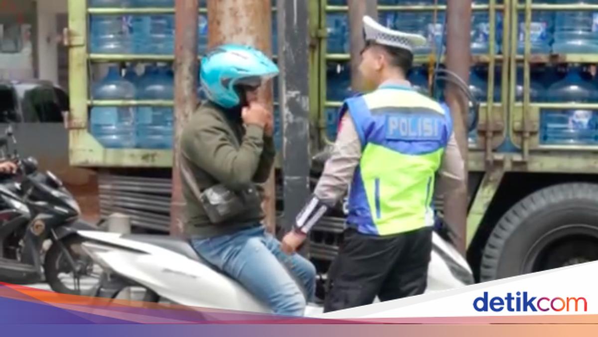 Pemotor Ngamuk Usai Ditegur Lawan Arah di Lebak Bulus Kini Minta Maaf