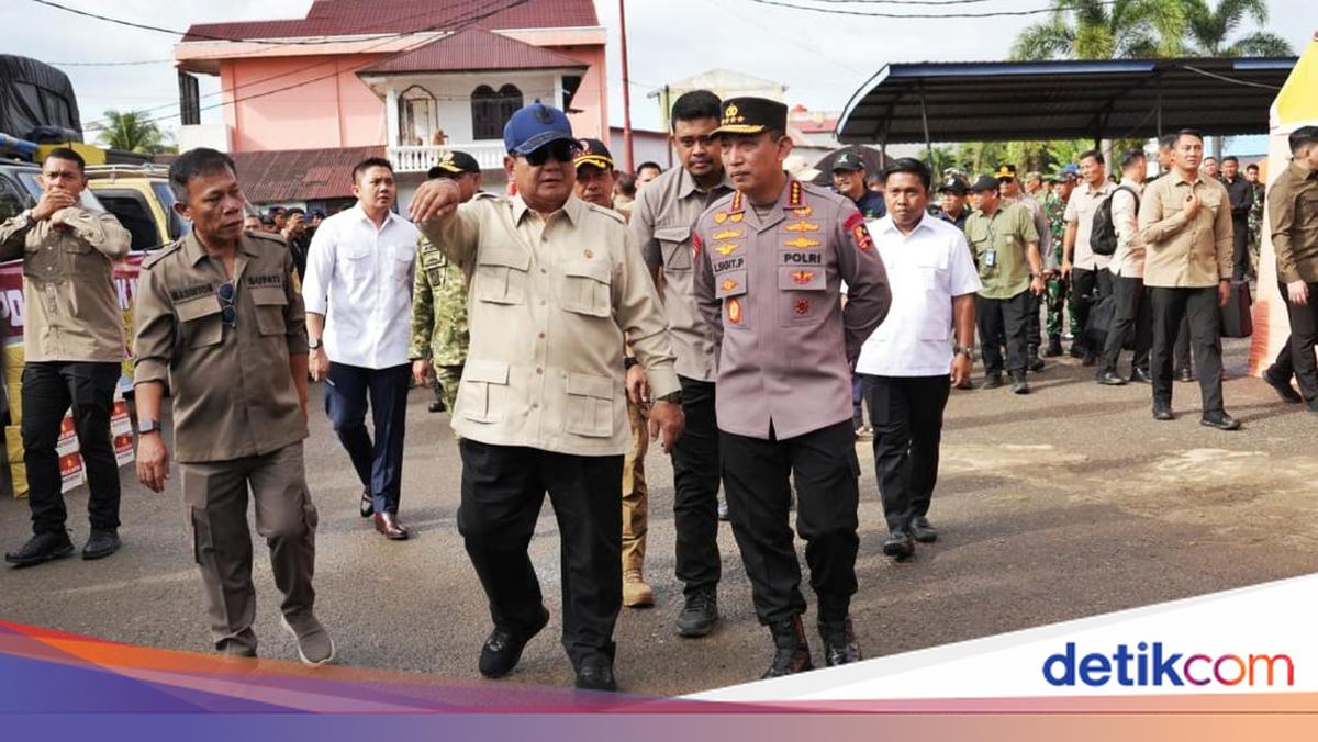 Kapolri Ungkap Arahan Prabowo Saat Tinjau Korban Bencana di Tapteng