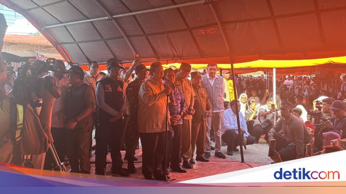 Prabowo Janji Segera Benahi Air Bersih-Jembatan Rusak Akibat Bencana di Sumbar
