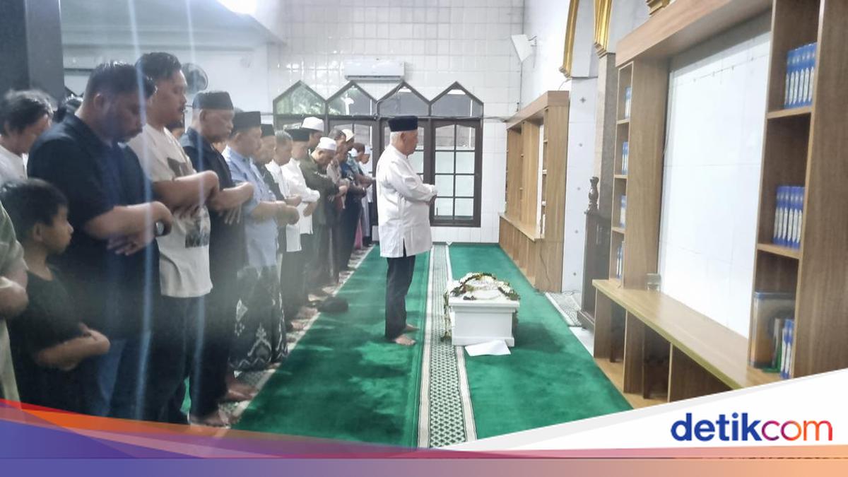 Jenazah Alvaro Tiba di Rumah Duka, Disalatkan Keluarga dan Tetangga