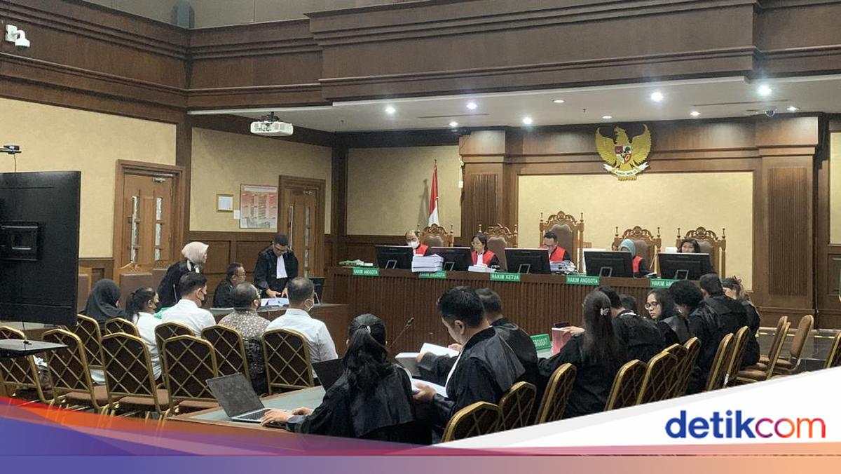 5 Terdakwa Kasus Korupsi Rugikan Negara Rp 299 M Dituntut 16 Tahun Penjara