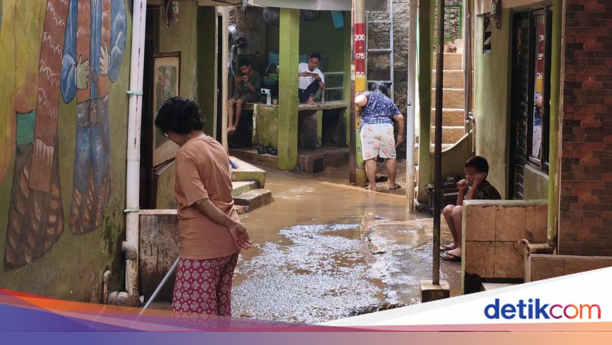 Kebon Pala Jaktim Terendam Luapan Kali Ciliwung Dini Hari Tadi, Tinggi Air 85 Cm