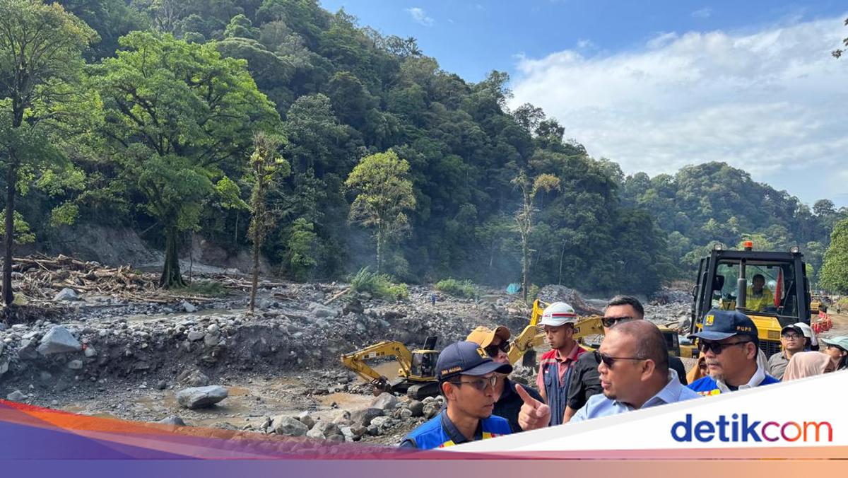 Andre Rosiade: Jalan Lembah Anai Ditargetkan Bisa Dilalui Motor Sore Ini