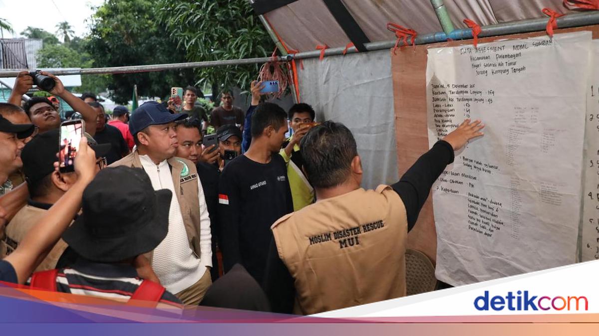 Nusron Wahid Serahkan Bantuan & Dengar Keluhan Korban Banjir di Agam