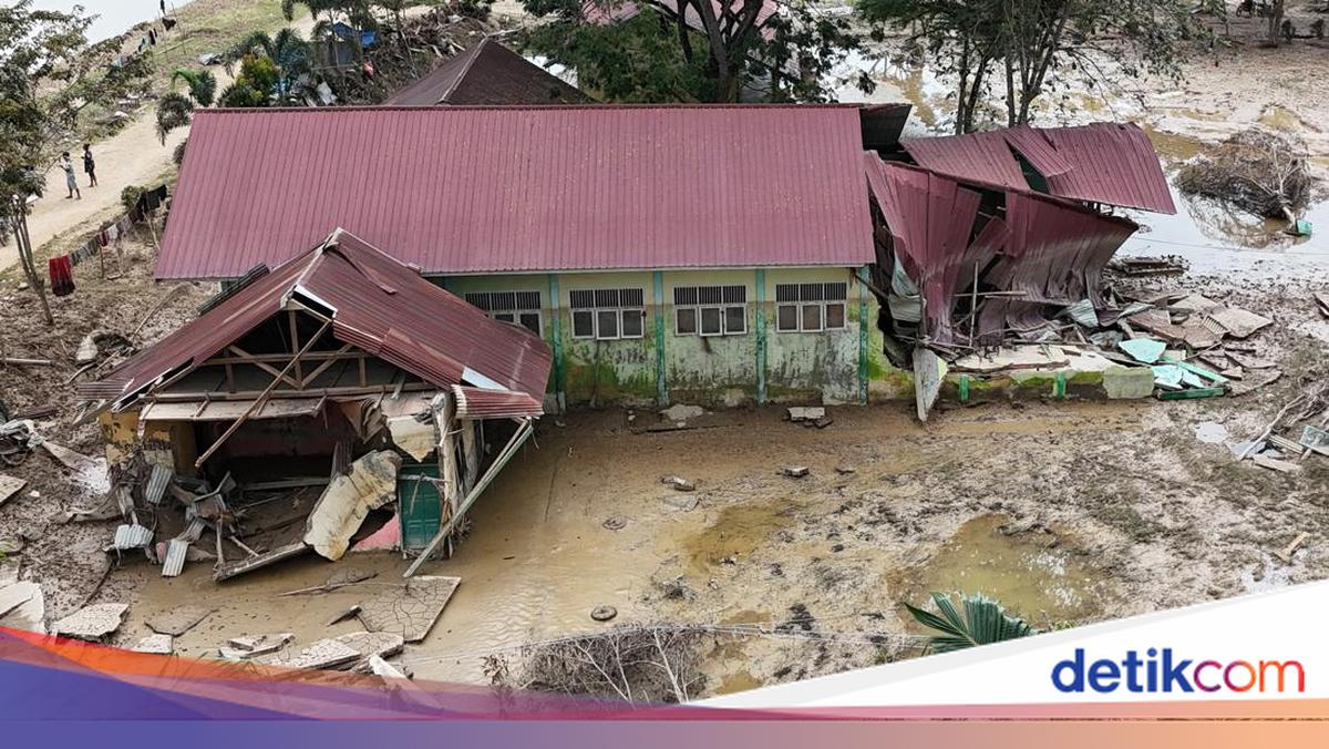 Pemerintah Bersihkan 587 Sekolah di Sumatera, Target Selesai 4 Januari