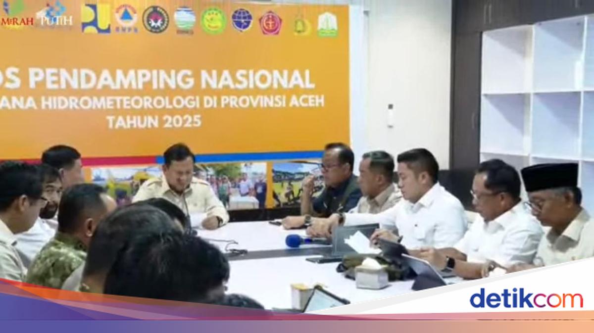 Prabowo Pimpin Ratas Bareng Menteri-menteri di Aceh Usai Tinjau Banjir
