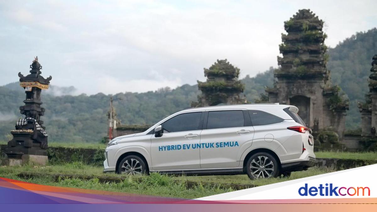 Tenang di Tengah Padatnya Jalan Bali bersama Toyota New Veloz Hybrid