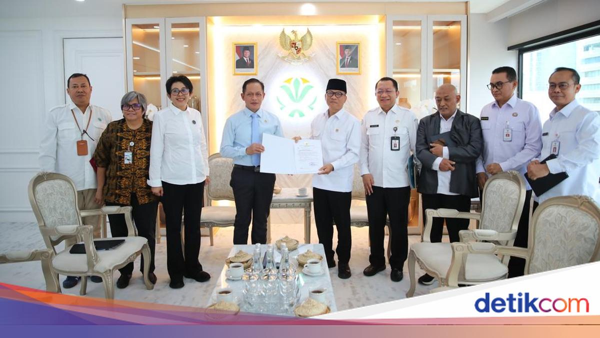 Kemendes-KLH Kolaborasi Wujudkan Desa Bersih dan Bebas Sampah