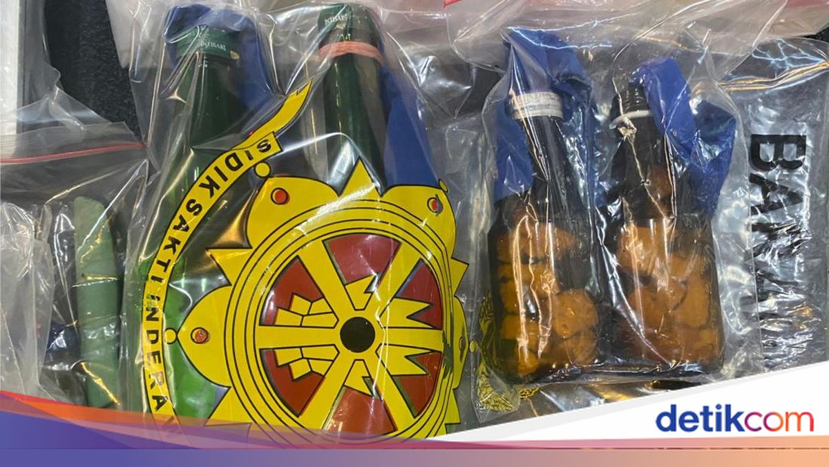 Penampakan Molotov Disita Polda Metro dari Penghasut Rencanakan Aksi Rusuh