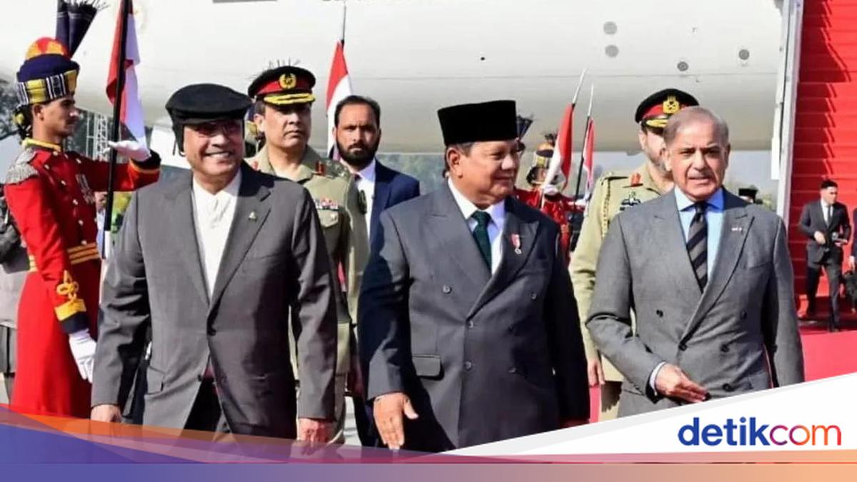 Tiba di Pakistan, Prabowo Disambut Presiden Ali Zardar dan PM Sharif