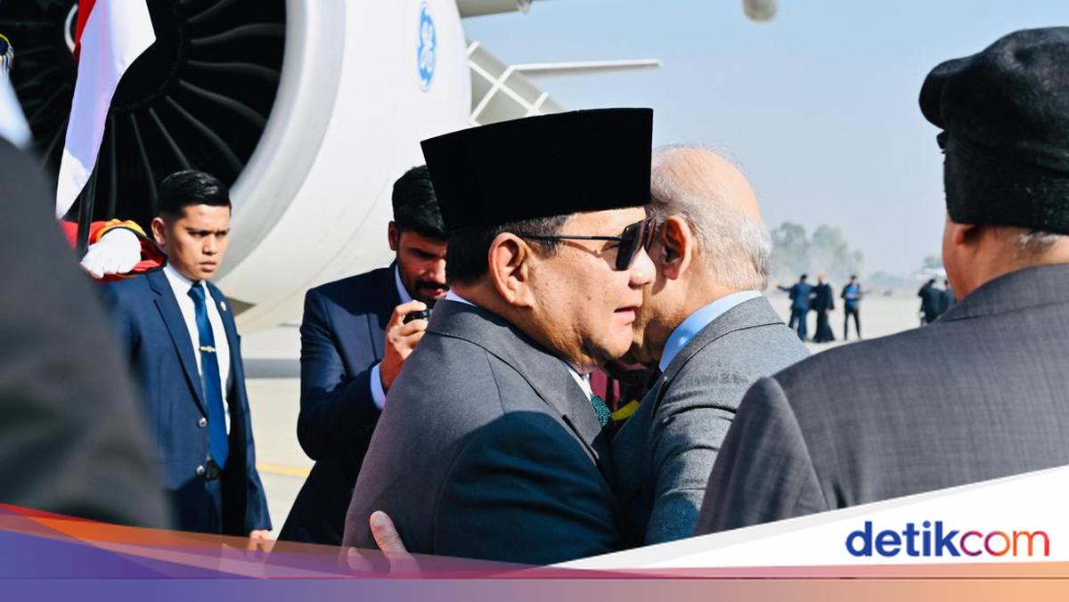 Dikawal Jet JF-17 Thunder, Prabowo Puji Sambutan Hangat di Pakistan