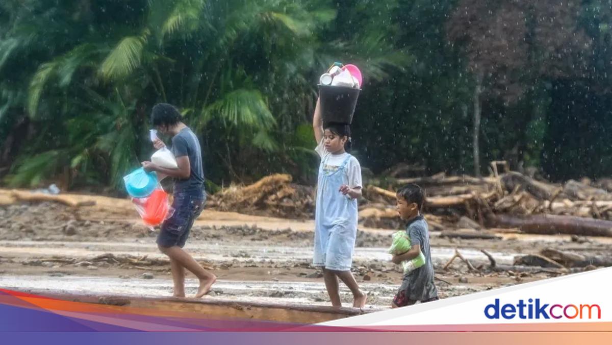 Warga Bantu Warga di Tapteng, Rumah Jadi Pengungsian-Ternak Jadi Santapan