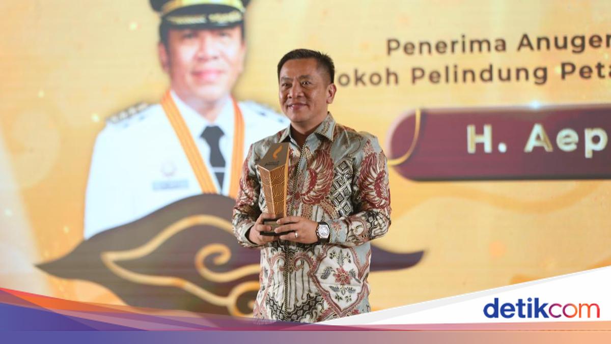 Heboh Map 'Bupati Karawang' di Rumah Eks Kepala BGN, Aep Beri Penjelasan