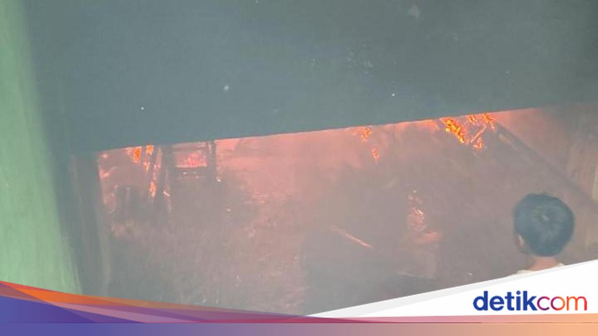 23 Santri Alami Sesak Napas Saat Kebakaran Melanda Ponpes di Jagakarsa Jaksel