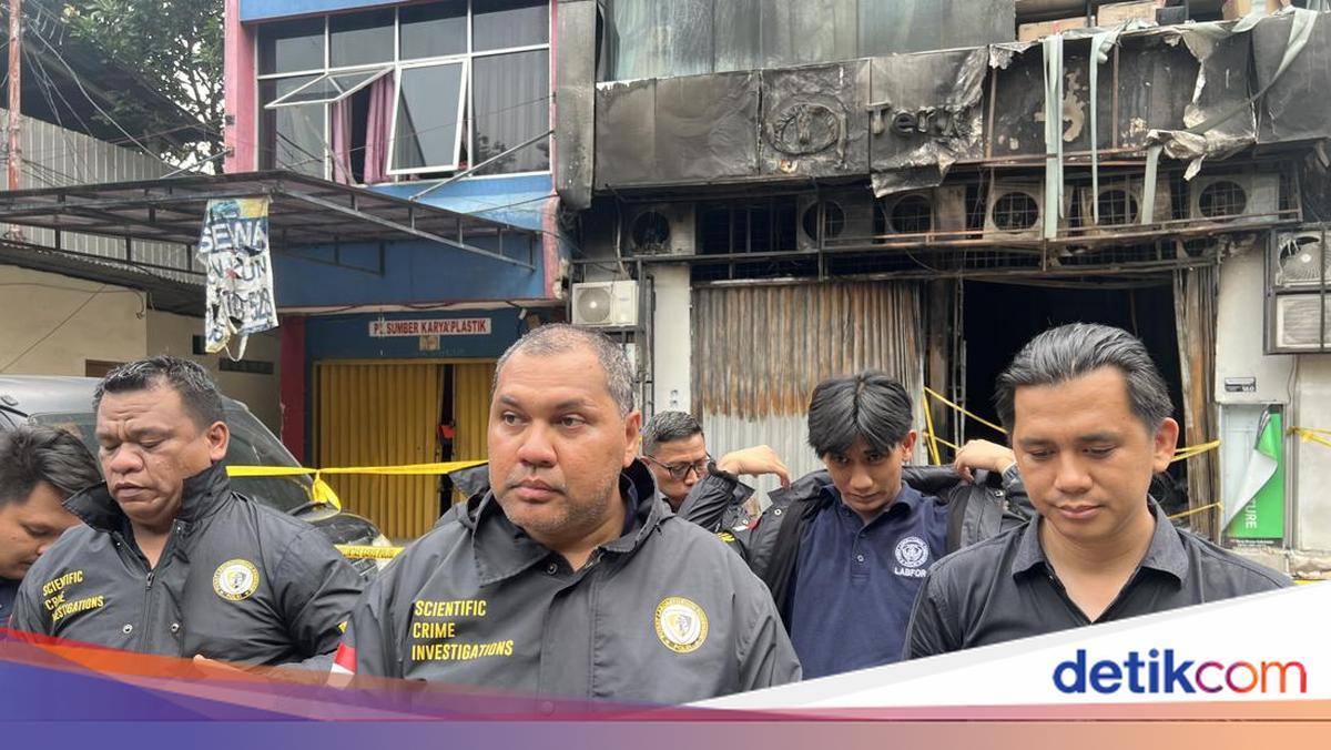 Olah TKP Lanjutan Kebakaran Terra Drone, Polisi Sita Baterai dari Lantai 1