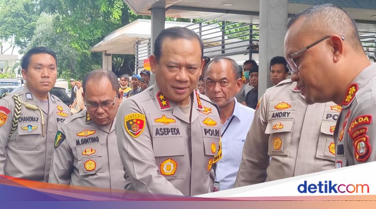 Sopir Mobil MBG Tabrak SD di Jakut Masih Diperiksa, Penyebab Didalami