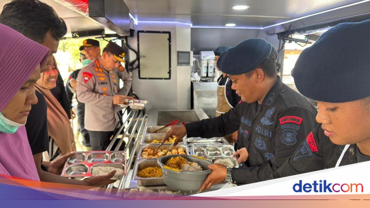 Polri Siapkan Dapur Lapangan-Trauma Healing di Posko Pengungsian Aceh Tamiang