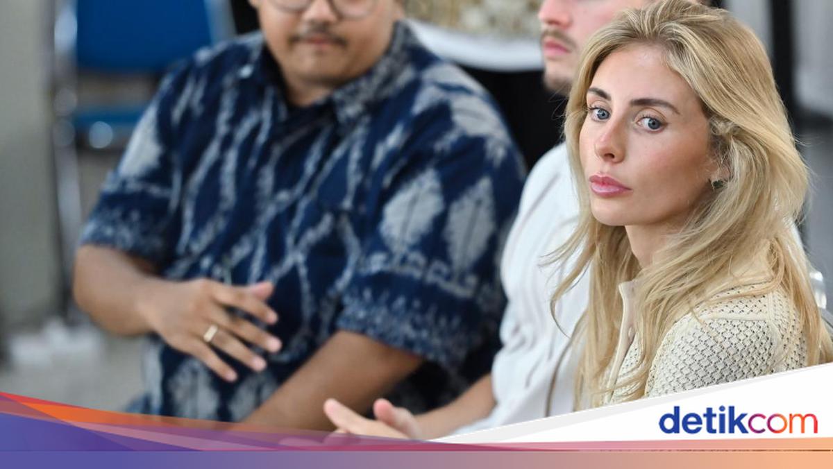 Bintang Film Dewasa Bonnie Blue Dideportasi Buntut Konten Pikap