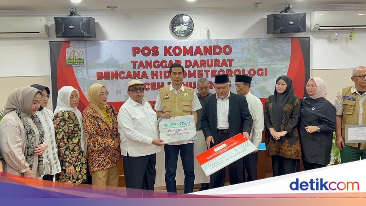 Kepala BPJPH Serahkan Bantuan Rp 500 Juta untuk Korban Bencana di Aceh
