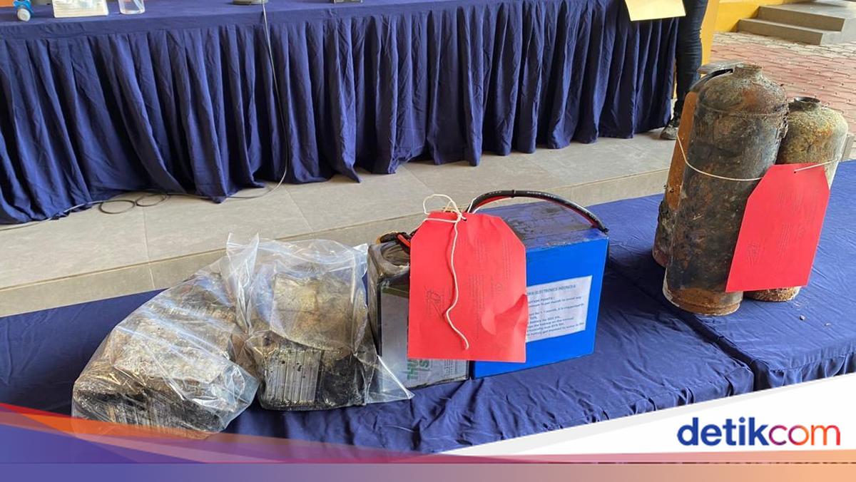 Polisi Beber Barang Bukti Kebakaran Terra Drone, Ada Baterai Berjelaga