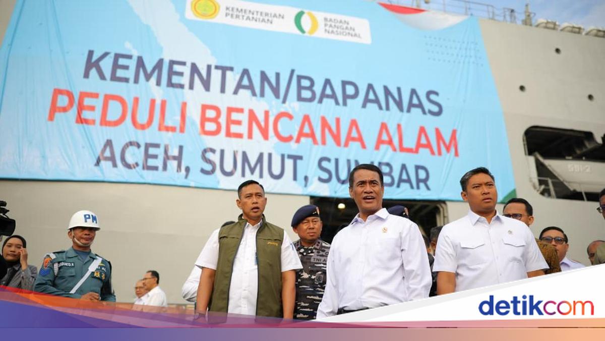 Mentan Amran Kirimkan Bantuan Bencana Sumatera Tahap II Via KRI Surabaya