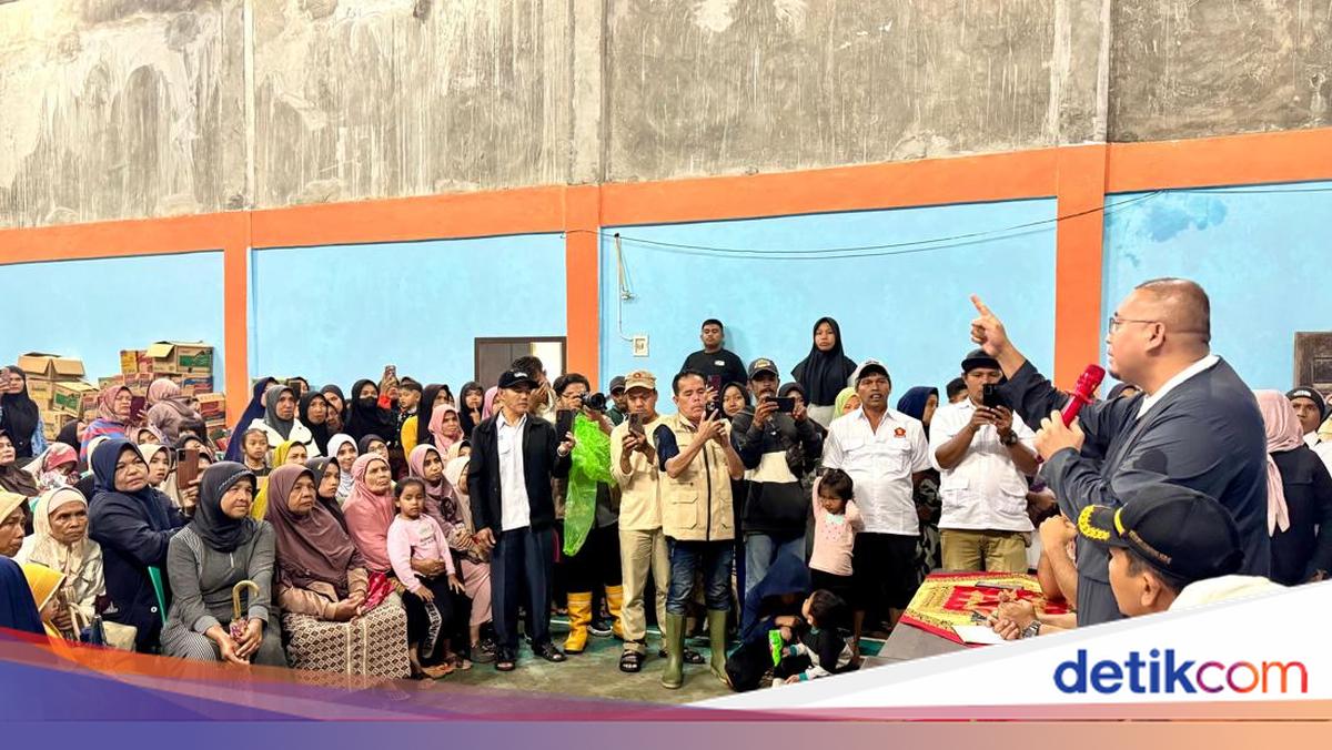 Tembus Jalur Rusak, Andre Rosiade Antar 3.000 Sembako ke Matur Agam