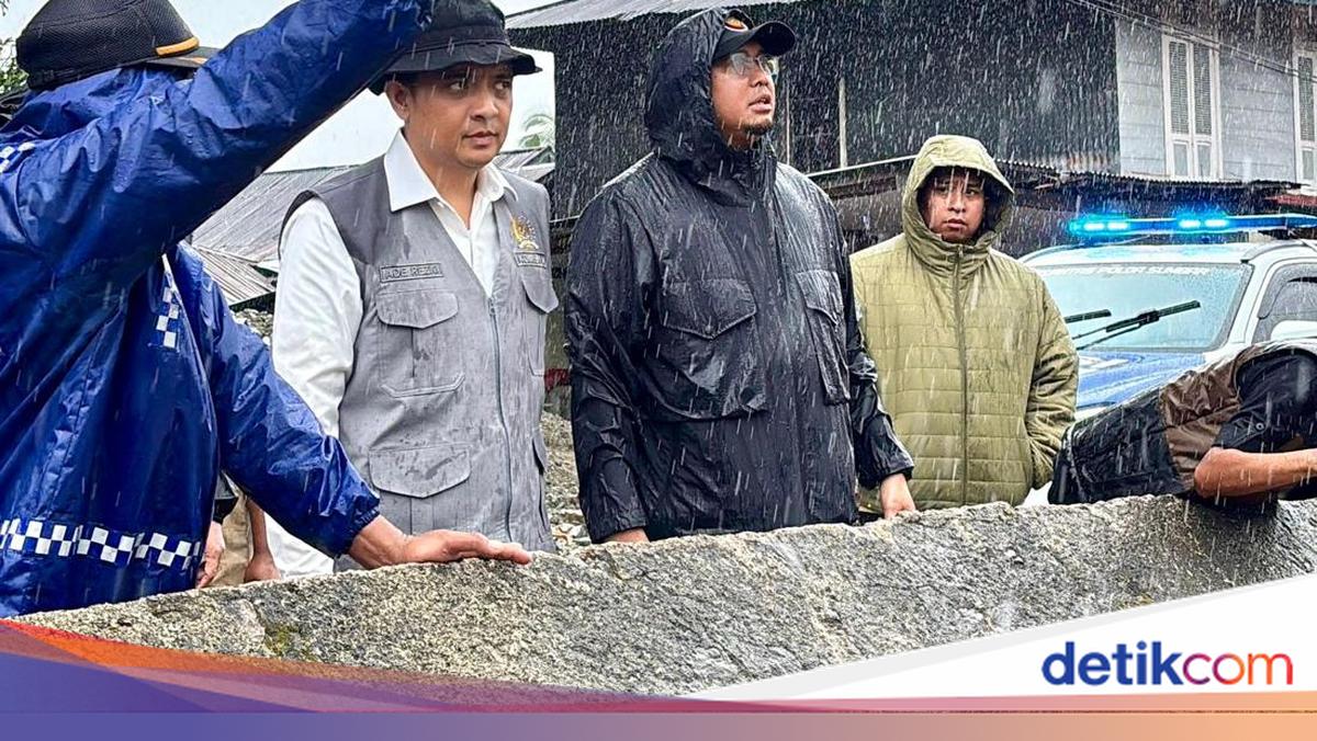 Andre Rosiade Tampung Harapan Korban Banjir Agam Sumbar Soal Relokasi