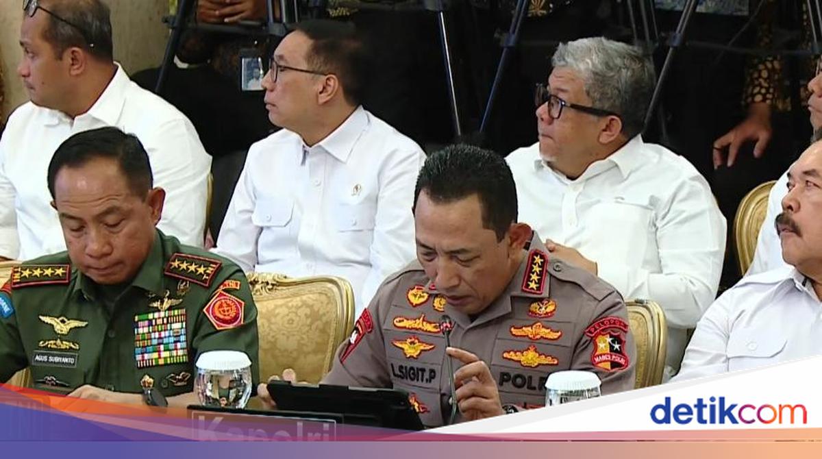 Kapolri Kerahkan 10.999 Personel Bantu Pemulihan Bencana Aceh-Sumut-Sumbar