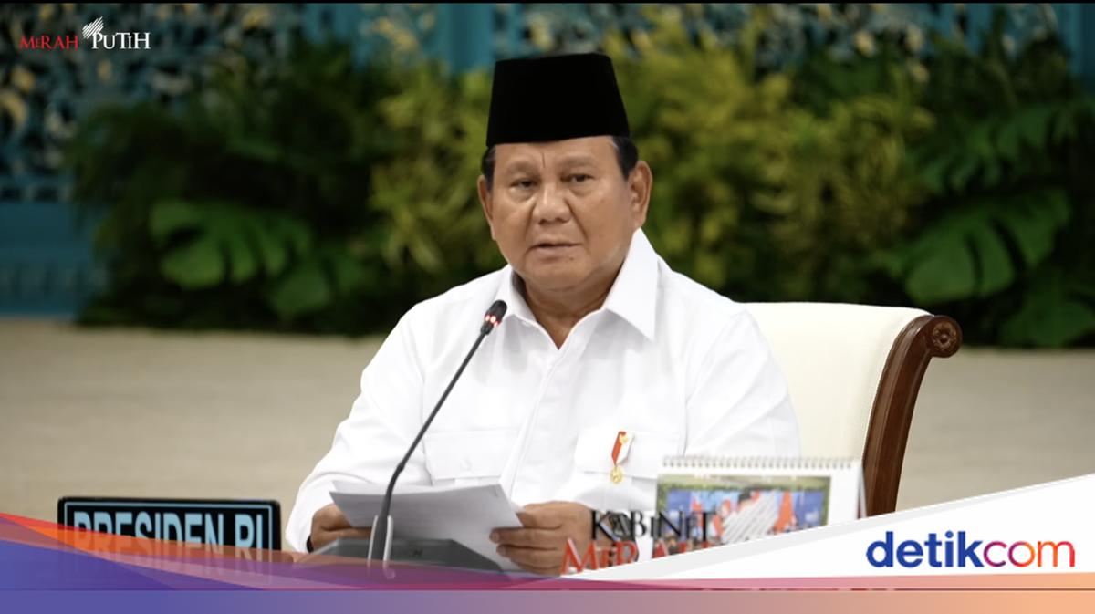 Prabowo soal Bencana: Kalau Dibilang Negara Tak Hadir, Ya Kita Waspada Saja
