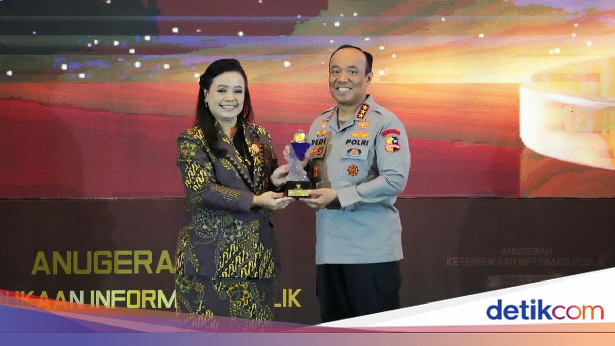 Polri Raih Predikat Informatif Tertinggi dan Badan Publik Terbaik dari KIP