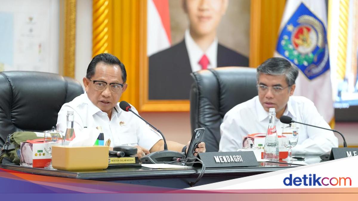Mendagri Jelaskan Peran Gubernur dalam Penetapan Upah Minimum 2026