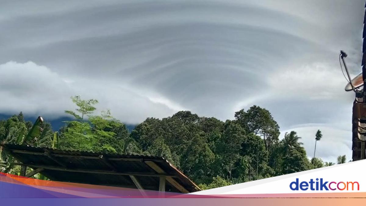 Awan Lenticularis Muncul di Tanggamus Lampung, Begini Penjelasan BMKG