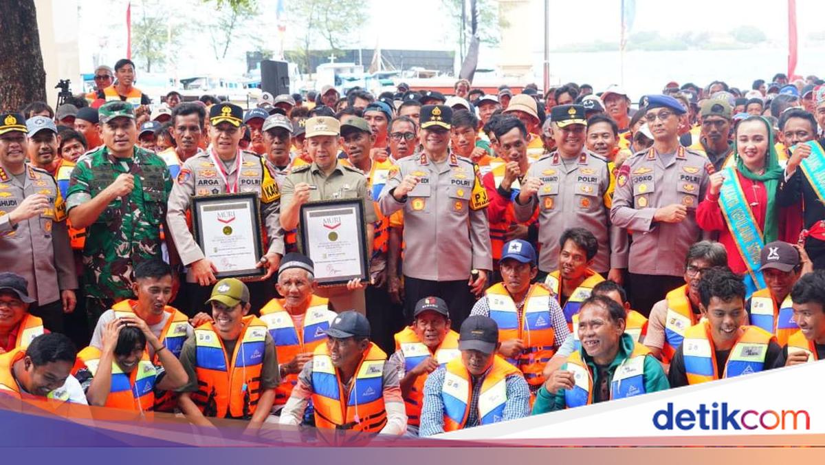 Pecahkan Rekor MURI, Kapolda Metro Gandeng 1.000 Nelayan 'Jaga Laut Jakarta'