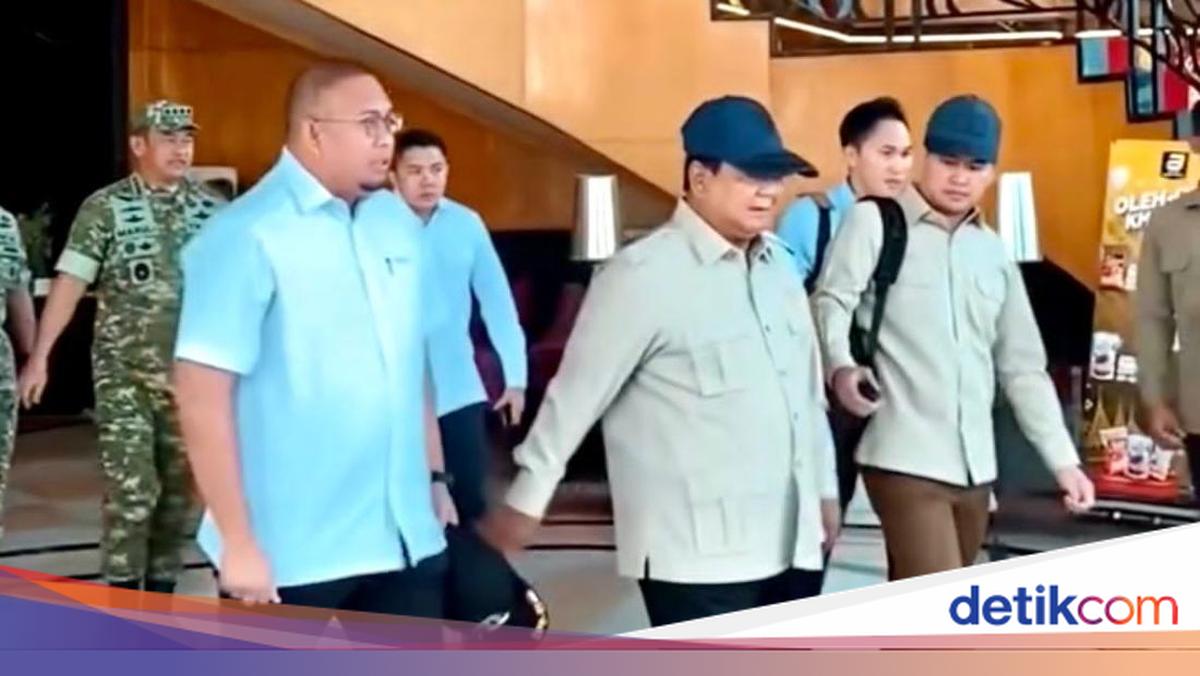 Andre Rosiade Dampingi Prabowo, Pastikan Hunian-Infrastruktur Sumbar Tuntas