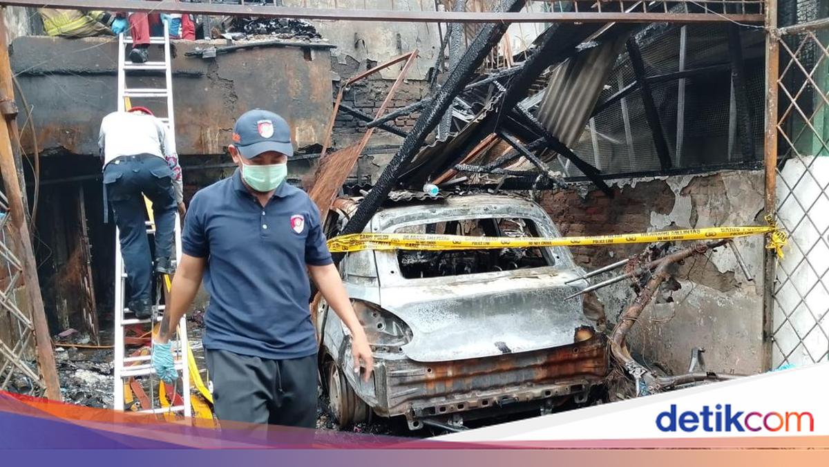Kebakaran Rumah di Jakut Dipadamkan Hampir 12 Jam, Ini Kendala Damkar