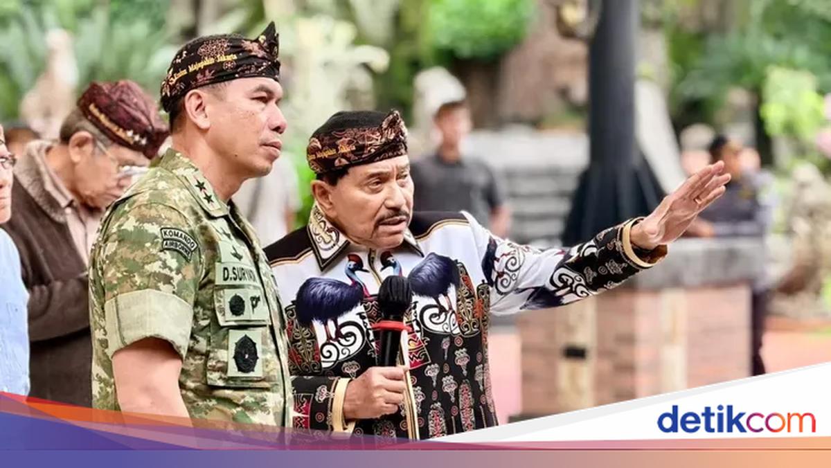 AM Hendropriyono Sambut Pangdam Jaya di Kraton Majapahit Jakarta