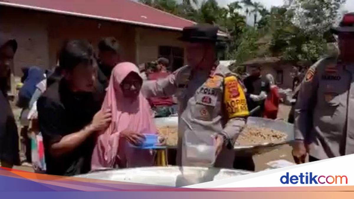 Polda Sumbar Salurkan Ratusan Ribu Porsi Makanan ke Warga Padang Terdampak Bencana