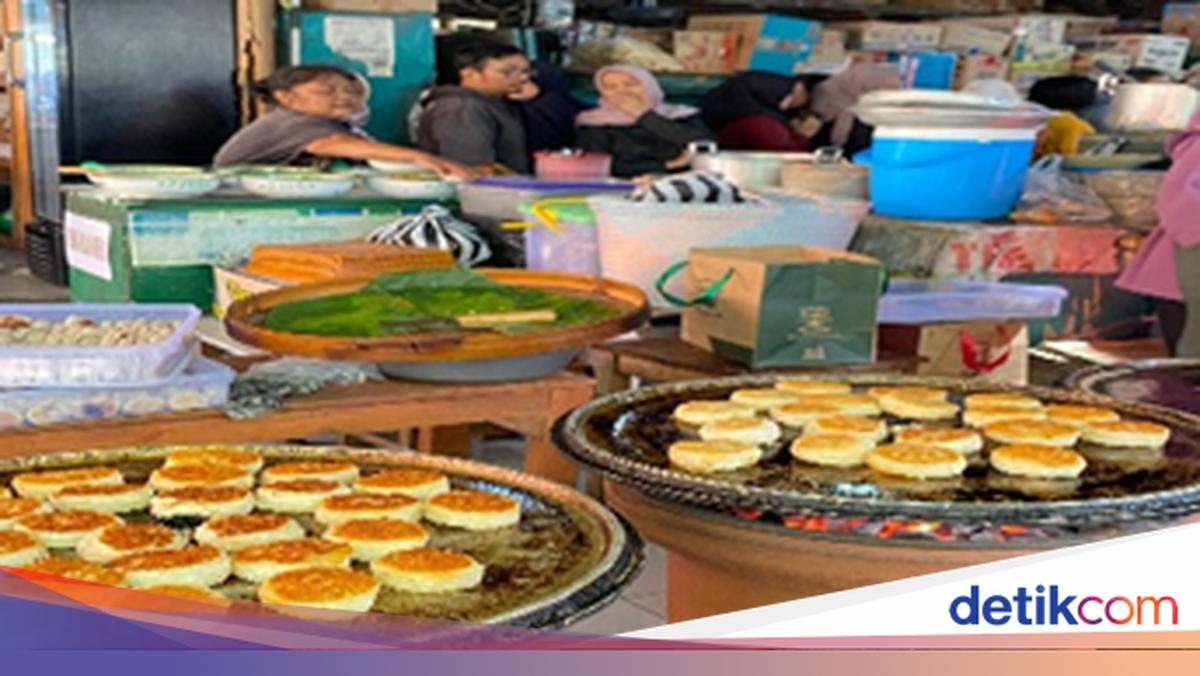 Bakpia adalah makanan khas jogja yang sangat dirindukan. Oleh oleh khas Jogja bukan sekadar makanan cerita rasa yang dibawa pulang.