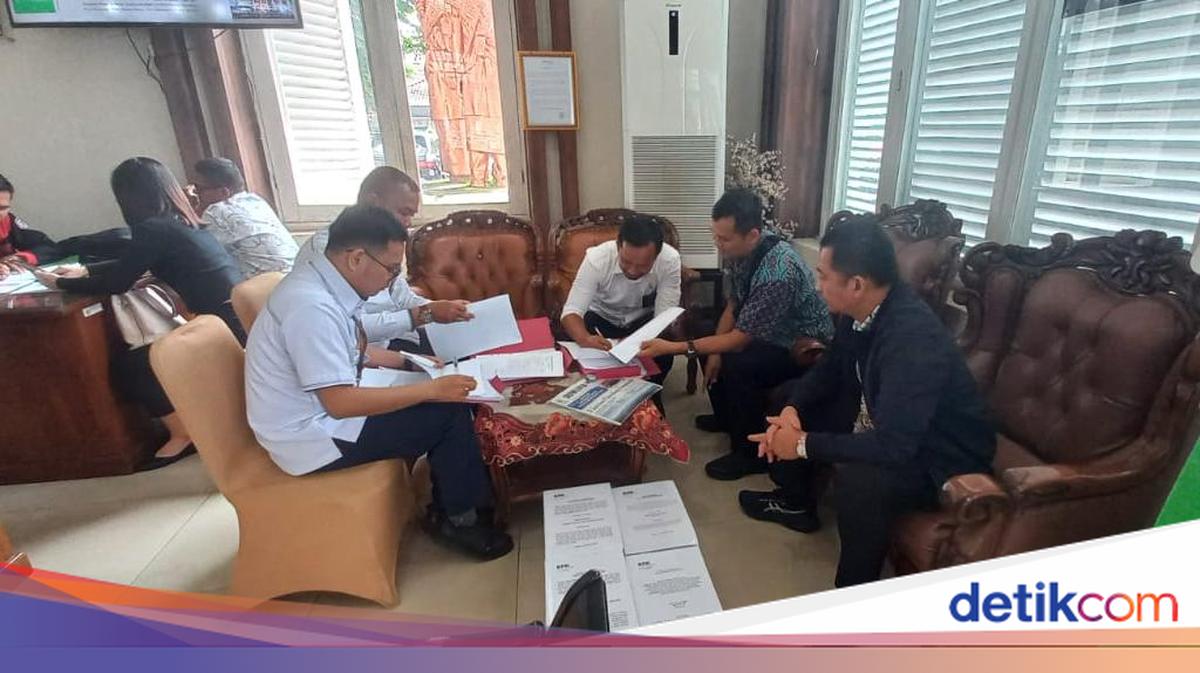 KPK Limpahkan Waka DPRD OKU Tersangka Korupsi Proyek Dinas PU ke Pengadilan