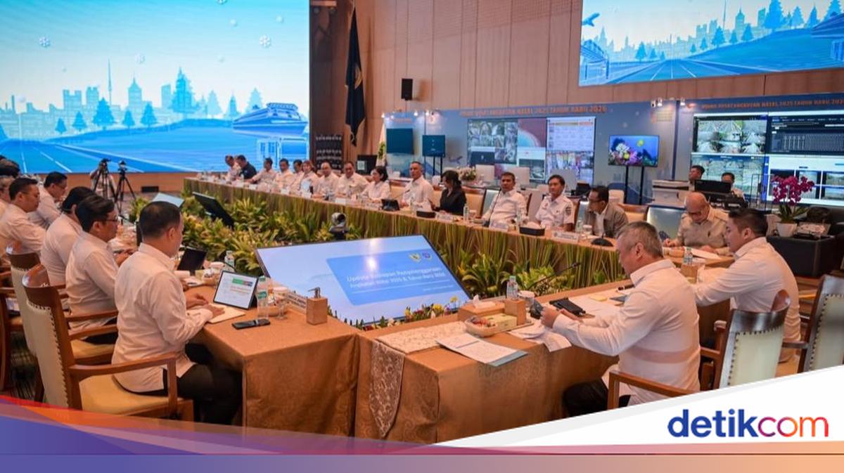 Seskab Minta Seluruh Dirut BUMN Turun Langsung Cek Pelayanan-Fasilitas Nataru