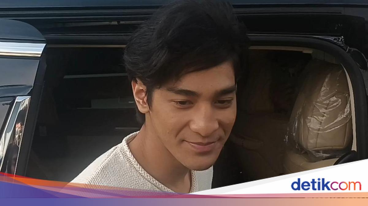 Kenzy Taulany berbagi kegiatan liburan, fokus pada olahraga dan kesehatan. Ia juga berencana kembali ke dunia akting.