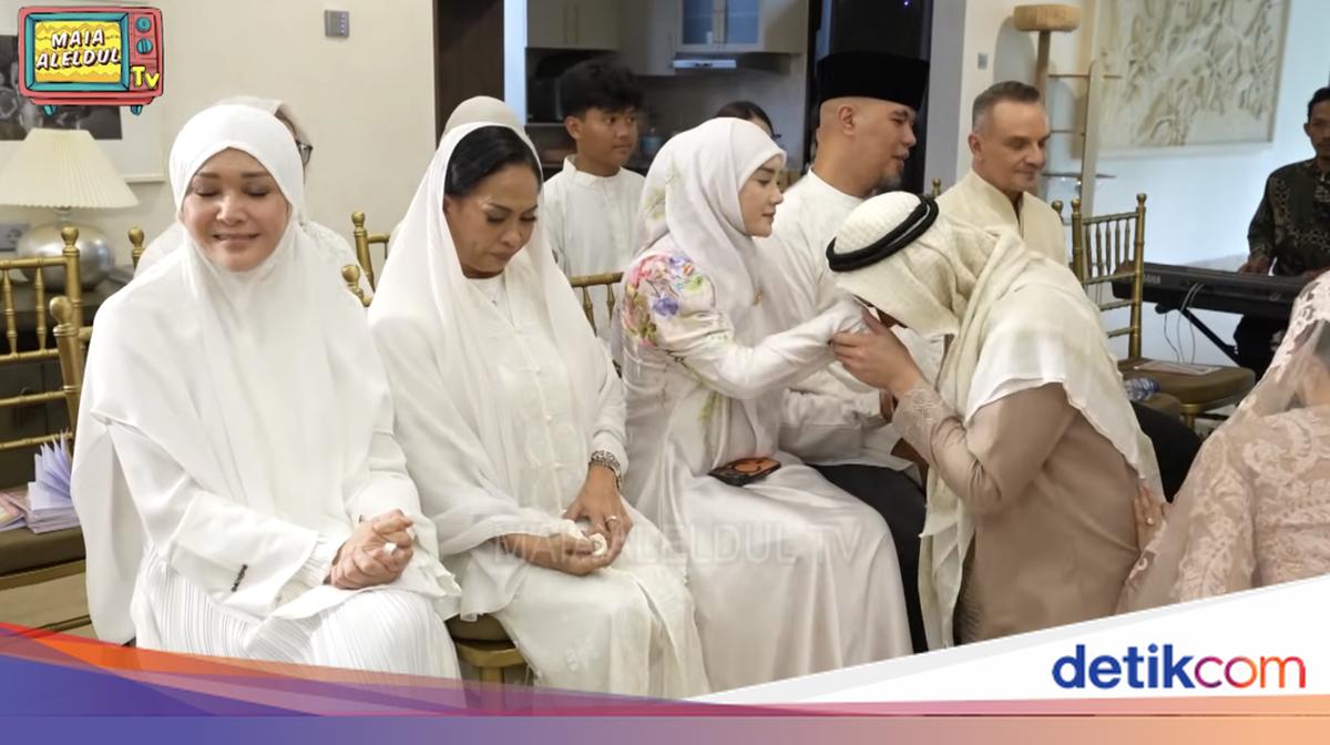 Al Ghazali jadi perbincangan saat pengajian kehamilan Alyssa Daguise. Ia sempat dianggap gak sungkem dengan Mulan Jameela. Ini faktanya!