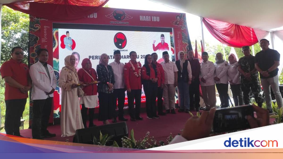 Meriah, DPC PDIP Kabupaten Bandung Barat Rayakan Hari Ibu
