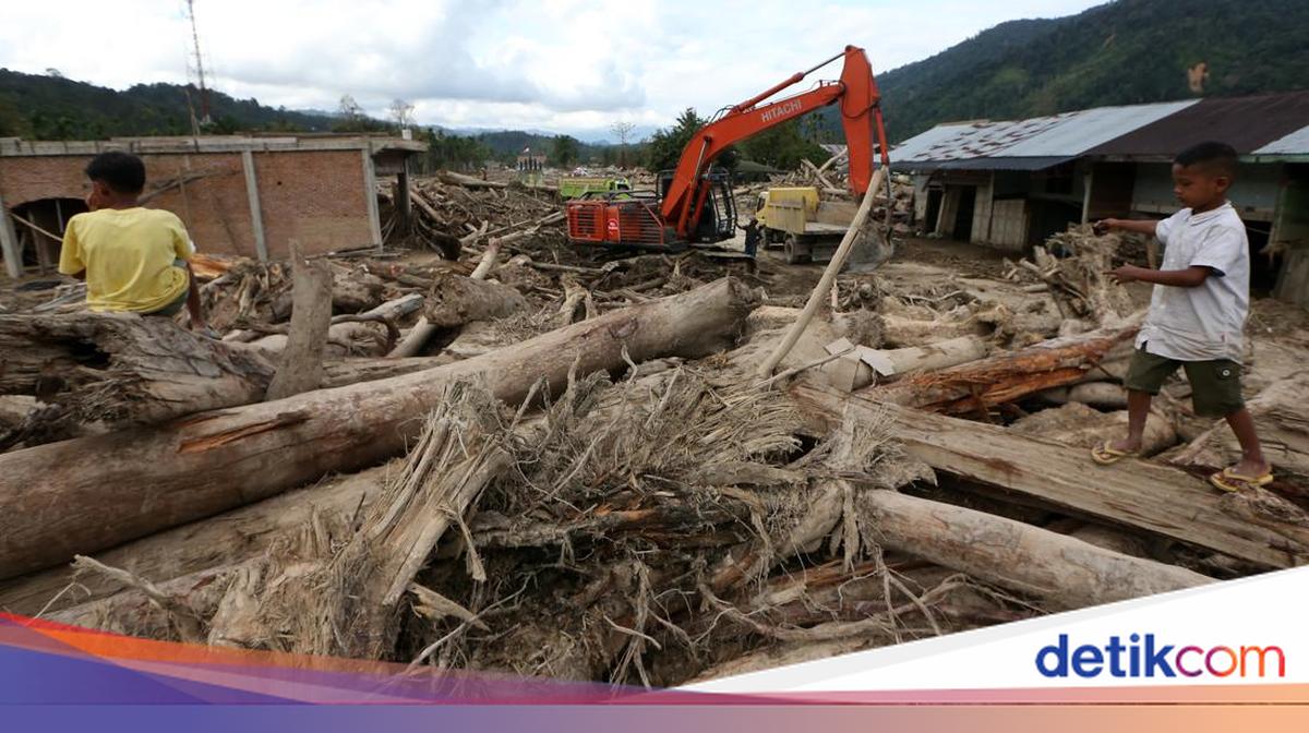 Mendagri Sebut Kepala Daerah Usul Korban Bencana Dimasukkan PKH Sementara