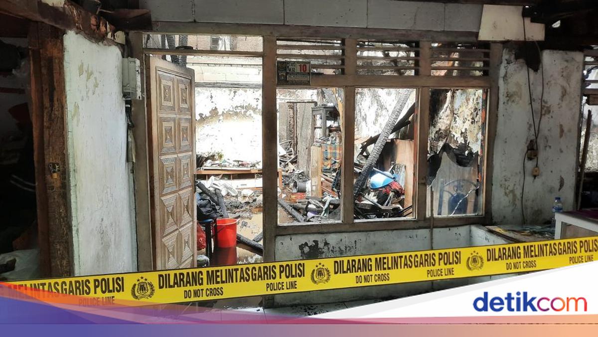 Warga Sedih Rumah Masa Kecil di Petamburan Hangus: Berantakan Saya, Hancur