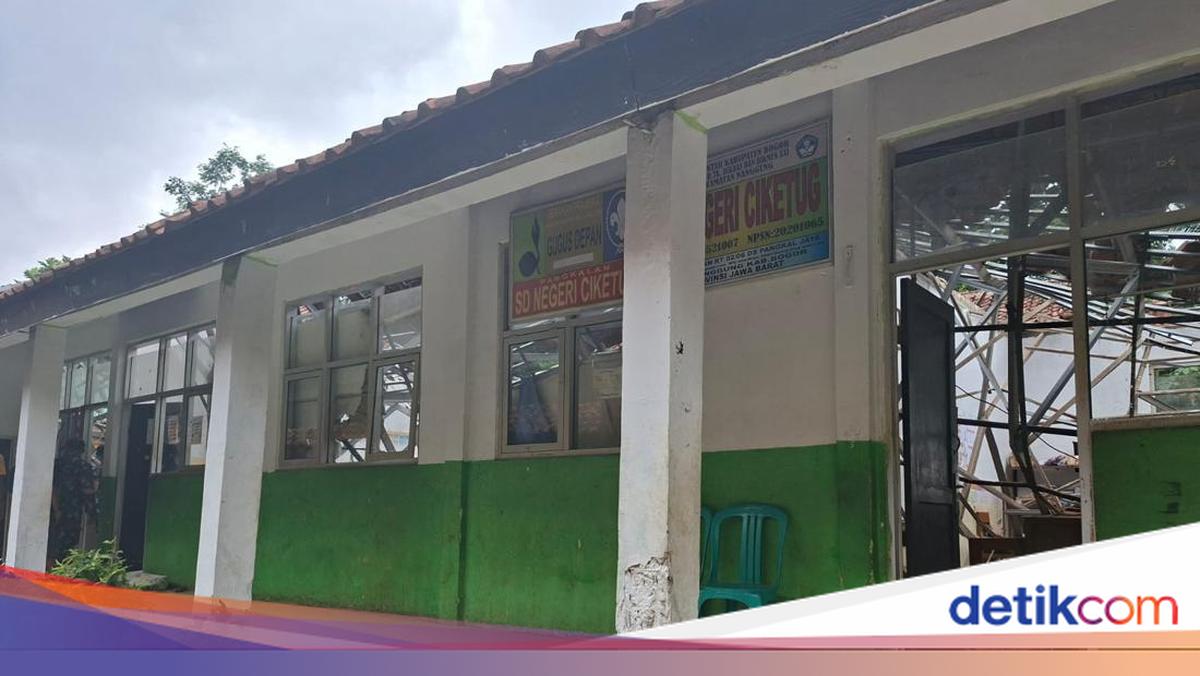 4 Ruangan SDN di Nanggung Bogor Rusak Diterjang Angin Kencang