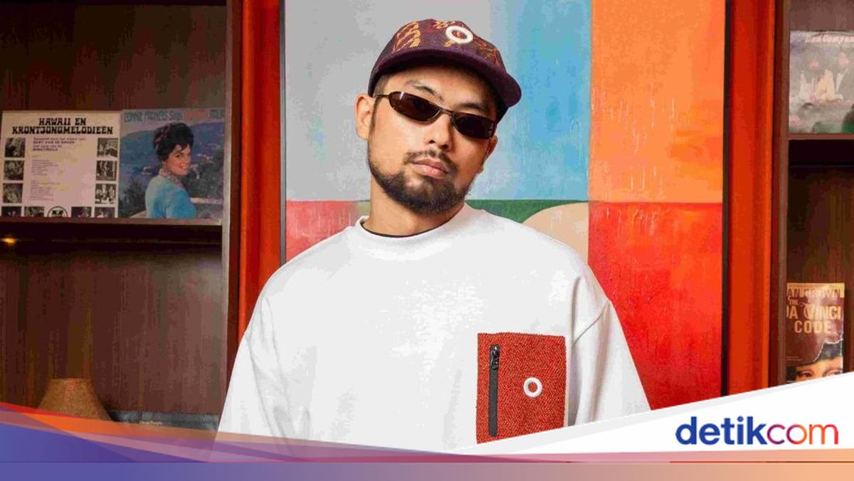 Outfit Premium Terbaru SIMPATI x Othman Bikin Vibes Nataru Makin 'Culture'